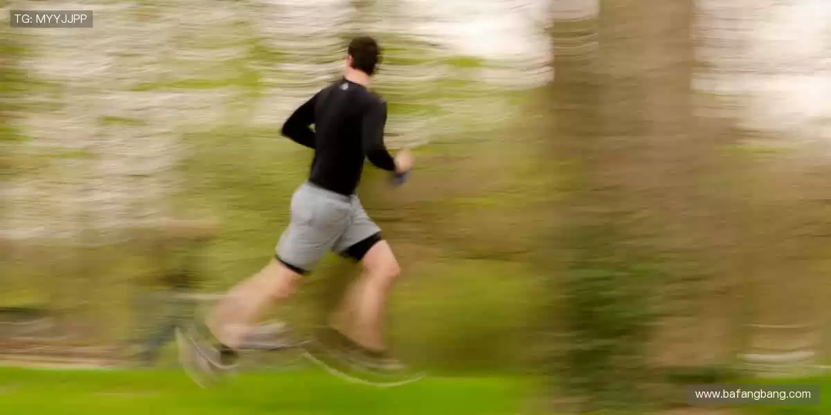 赛场之外，我们与你同在 —— 实时解说，深度分析！🎙️📊